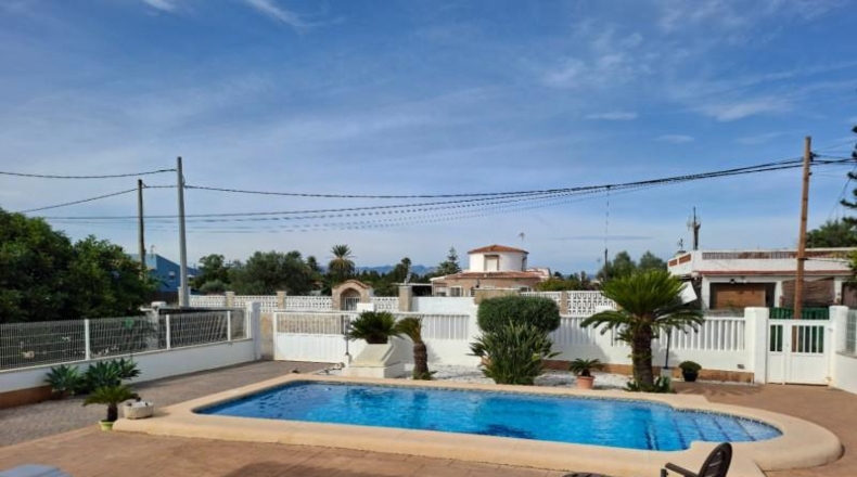 Valencia - Oliva - 1350m2