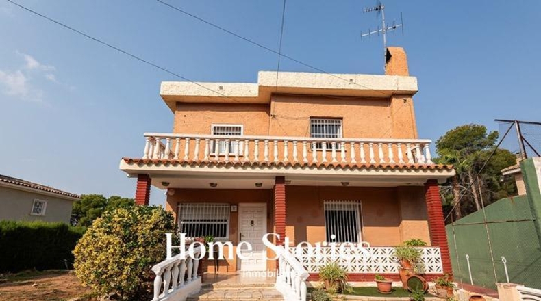 Cadiz - Paterna de Rivera - 1050m2