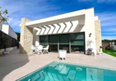 Chalet independiente con terreno en venta en la España, San Miguel de Salinas, ref: TR399927 foto