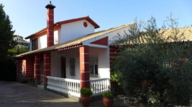 Córdoba - Baena - 1965m2