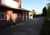 Chalet independiente con terreno en venta en la España, Baena, ref: TR134928 foto