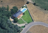 Chalet independiente con terreno en venta en la España, Villamayor, ref: TR399589 foto