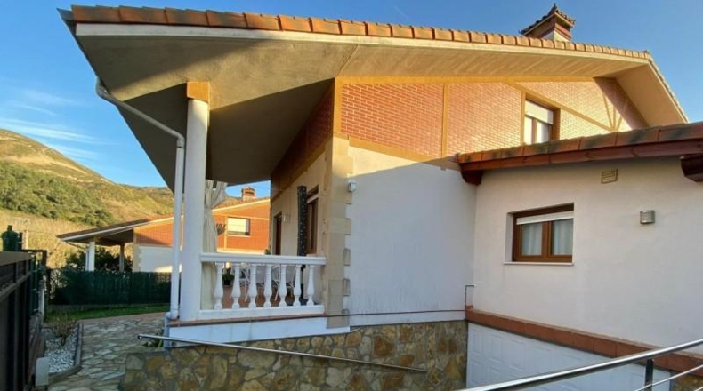 Cantabria - Castro-Urdiales - 428m2