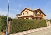 Xalet independent amb terreny en venda a la España, Villaquilambre, ref.: TR153234 foto