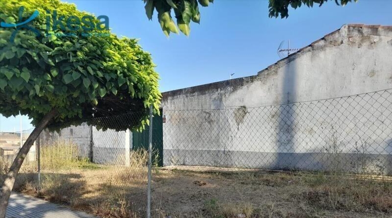 Badajoz - Mérida - 6071m2