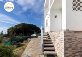 Chalet independiente con terreno en venta en la España, Arenys de Munt, ref: TR379085 foto