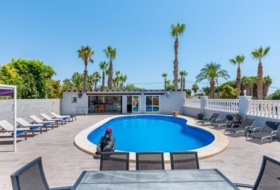 Catral 540&nbsp;m² 