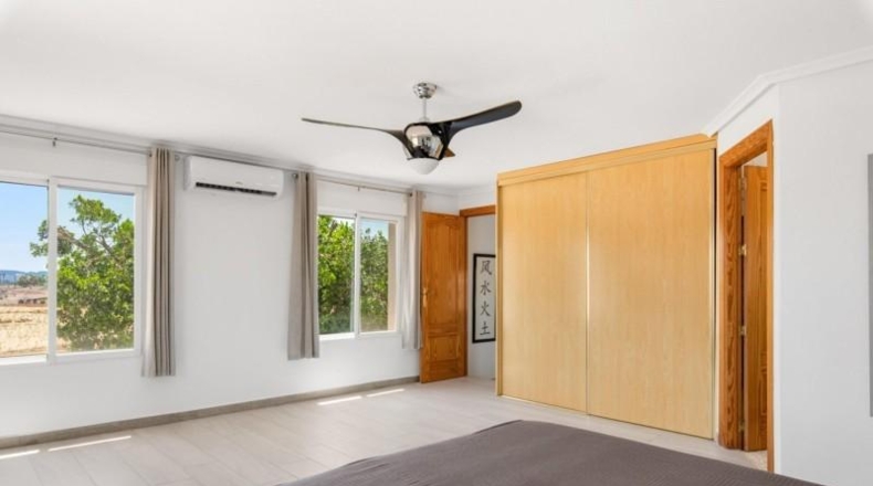 Alicante - Catral - 540m2