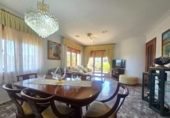 Отдельно стоящий дом с участком на продажу в городе Canyelles Фото