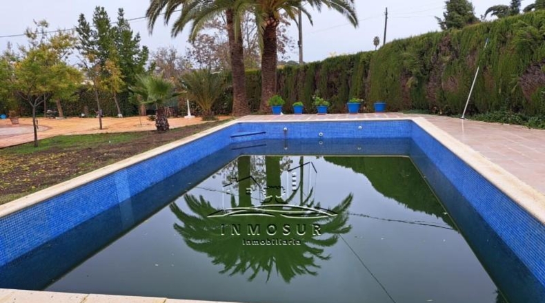 Córdoba - Lucena - 2700m2