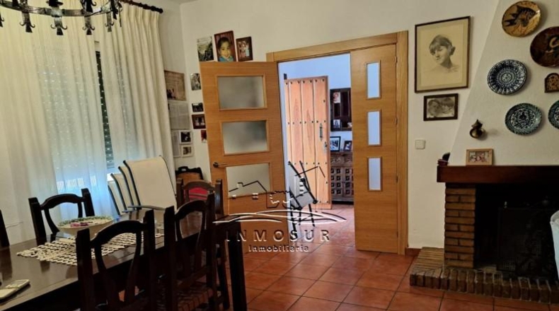 Córdoba - Lucena - 2700m2