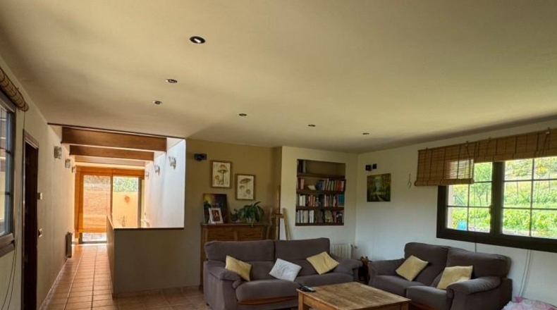 Gerona - Llançà - 1058m2