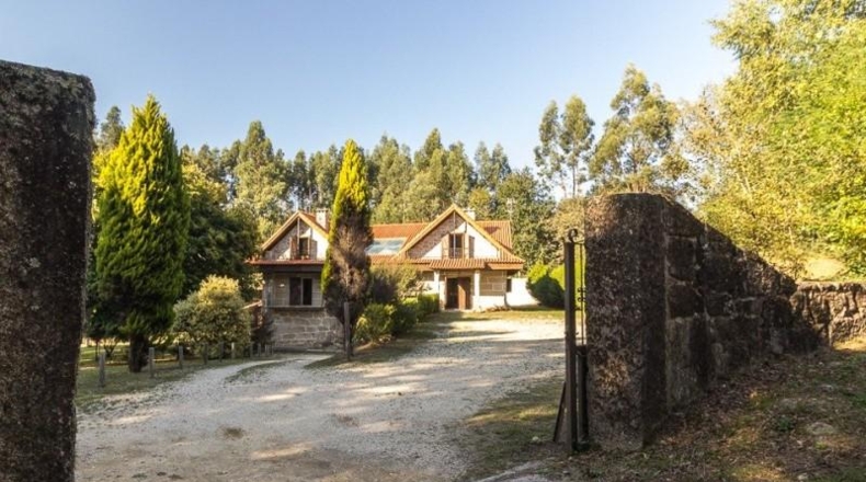 La Coruna - Cotobade - 8000m2