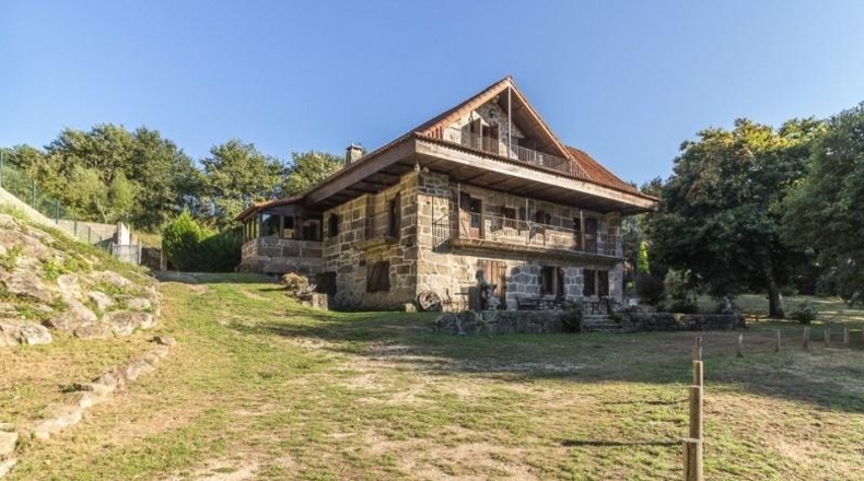 La Coruna - Cotobade - 8000m2