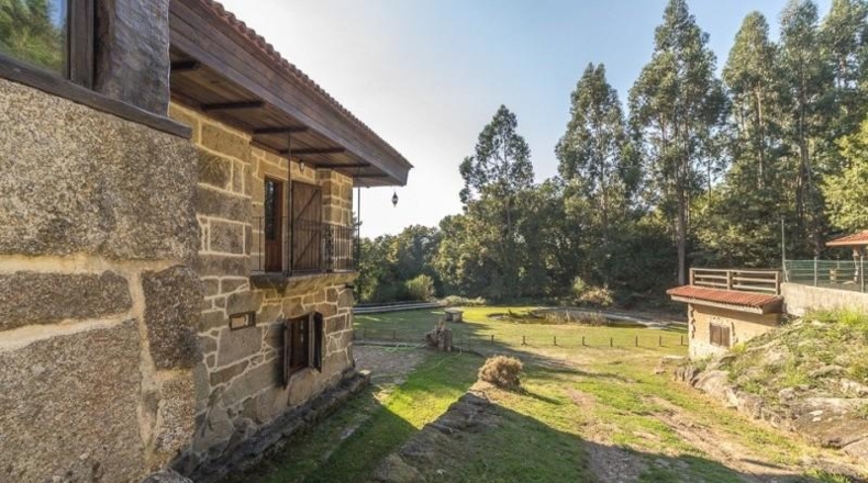 La Coruna - Cotobade - 8000m2