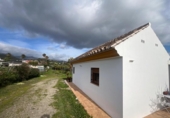 Casa de camp amb terreny en venda a la España, Estepona, ref.: TR377640 foto