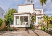 Chalet independiente con terreno en venta en la España, Arroyo de la Miel-Benalmádena Costa, ref: TR396663 foto