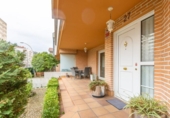 Casa de pueblo en venta en la España, Barañáin, ref: TR381183 foto