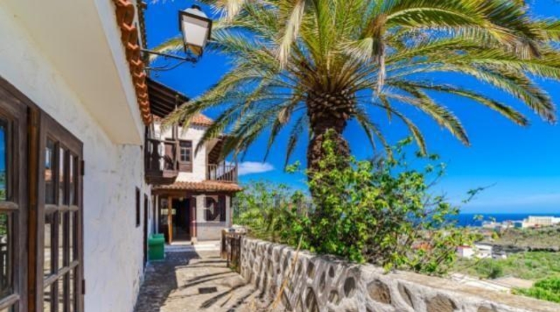 Santa Cruz de Tenerife - Икод-де-лос-Винос - 2623m2