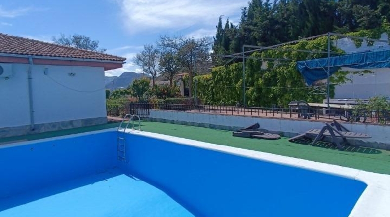 Гранада - Lanjarón - 22122m2