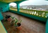Отдельно стоящий дом с участком на продажу в городе San Bartolomé de Tirajana Фото