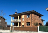 Chalet independiente con terreno en venta en la España, Orcoyen, ref: TR395263 foto