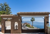 Chalet independiente con terreno en venta en la España, Almuñécar, ref: TR366010 foto