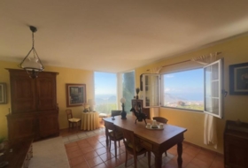 Arona 600&nbsp;m²