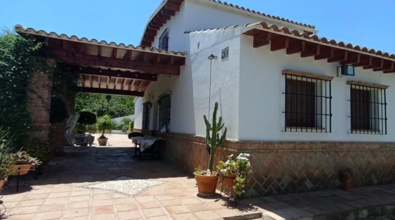 Málaga - Álora - 3700m2
