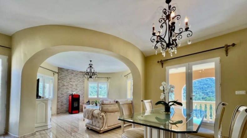 Аликанте - Pedreguer - 1200m2