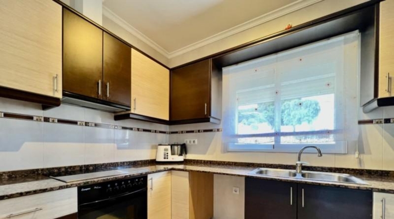Аликанте - Pedreguer - 1200m2