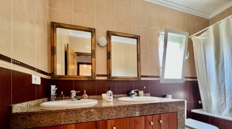 Аликанте - Pedreguer - 1200m2