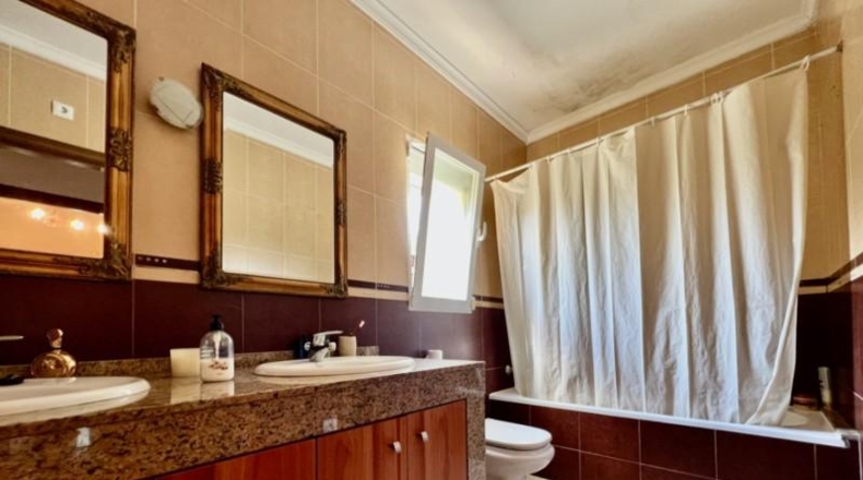Аликанте - Pedreguer - 1200m2