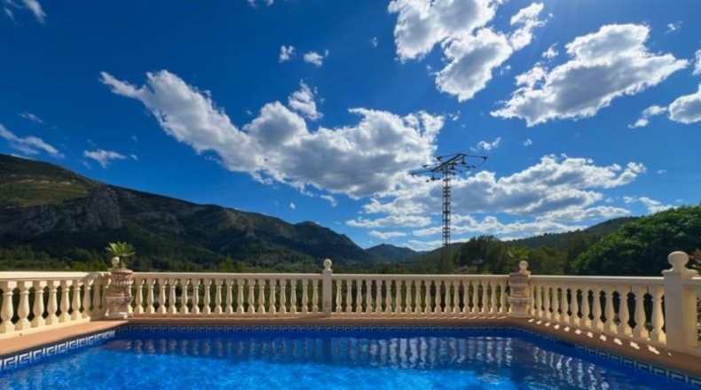 Аликанте - Pedreguer - 1200m2