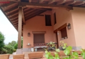 Chalet independiente con terreno en venta en la España, Albelda de Iregua, ref: TR147704 foto