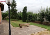 Chalet independiente con terreno en venta en la España, Albelda de Iregua, ref: TR147704 foto