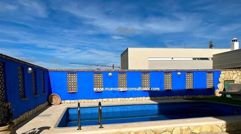 Córdoba - Lucena - 525m2