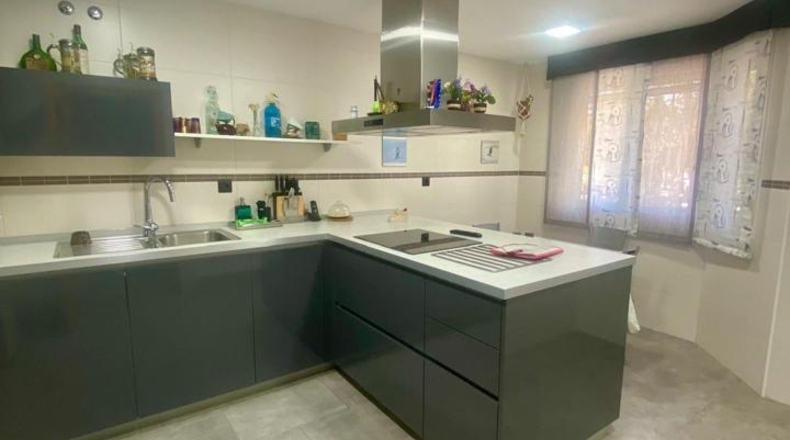 Comunidad de Madrid - Fuenlabrada - 250m2