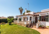 Chalet independiente con terreno en venta en la España, Ciutadella de Menorca, ref: TR362080 foto