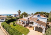 Chalet independiente con terreno en venta en la España, Ciutadella de Menorca, ref: TR362080 foto
