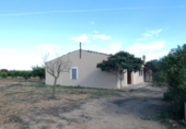 Chalet independiente con terreno en venta en la España, Porreras, ref: TR156709 foto