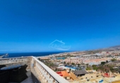 Chalet independiente con terreno en venta en la España, Arona, ref: TR398240 foto