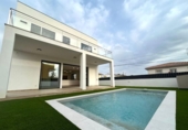 Chalet independiente con terreno en venta en la España, el Vendrell, ref: TR390179 foto
