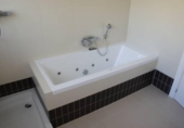 Chalet independiente con terreno en venta en la España, L'Alfàs del Pi, ref: TR141851 foto