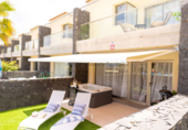 Chalet independiente con terreno en venta en la España, Arona, ref: TR237139 foto