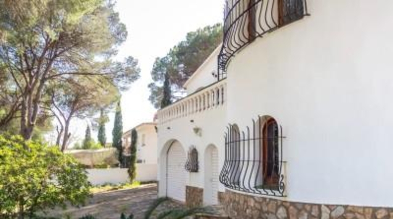 Gerona - l'Escala - 1048m2