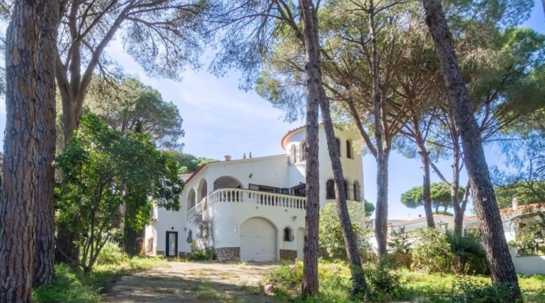 Gerona - l'Escala - 1048m2