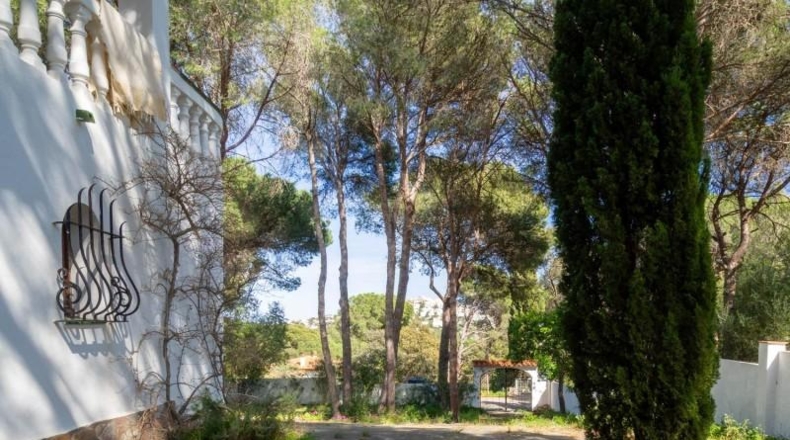 Gerona - l'Escala - 1048m2