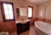 Chalet independiente con terreno en venta en la España, Arucas, ref: TR176951 foto