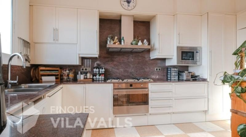 Barcelona - Sant Feliu de Codines - 380m2
